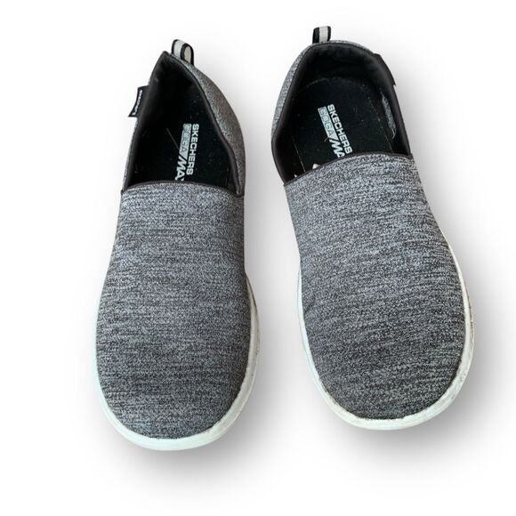 Skechers GogaMax Slip on Memory Foam Everyday Comfort Shoes Sneakers Size 9 - Picture 4 of 12
